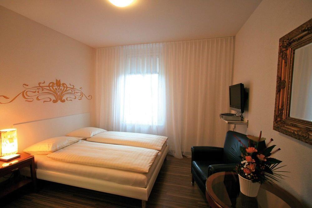 Swiss Star Marc Aurel - Self Check-In Apartment Zurich Bagian luar foto